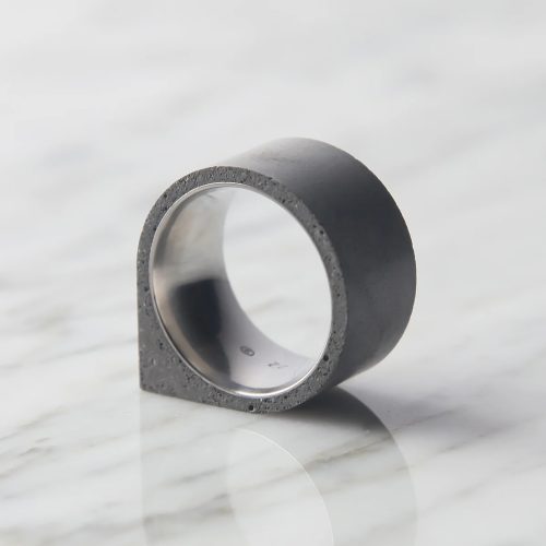 Corner Concrete Ring - Gessato Design Store