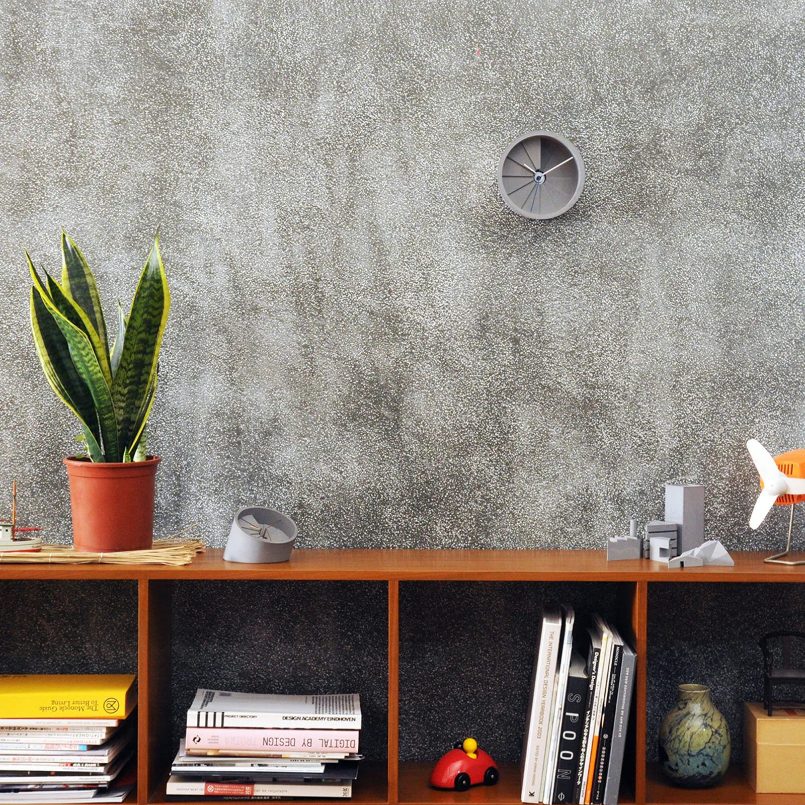 4d Design Clock 22 Design Studio - 4th Dimension Concrete Clock | Gessato Design Store