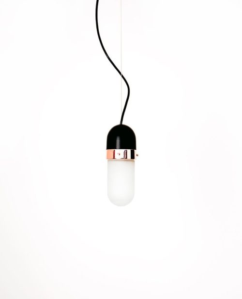 Well Light Pill, Black-29172