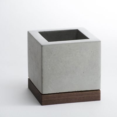 planter-concrete-and-walnut-3