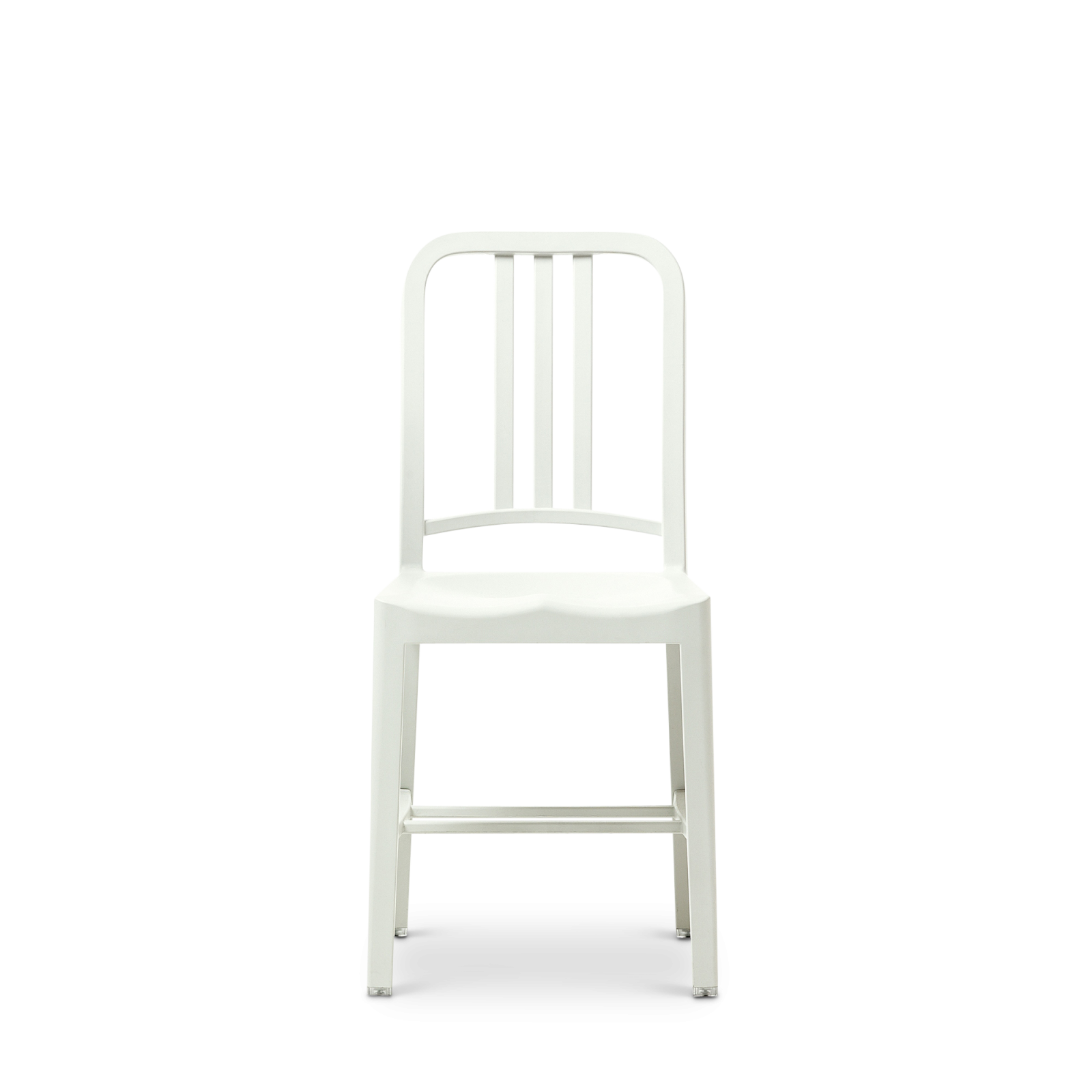 111-navy-chair-snow