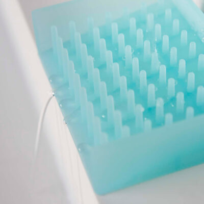 float-self-draining-soap-tray-blue-5