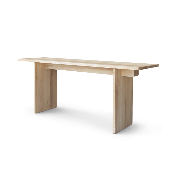 Skandinavia Edi High Table