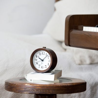 riki-alarm-wood-brown