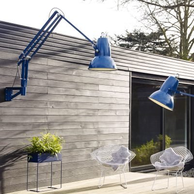 original-1227-giant-outdoor-lamp-with-wall-bracket-3
