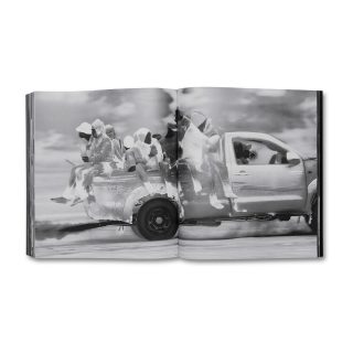 incoming-richard-mosse-3