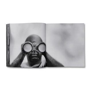 incoming-richard-mosse-6