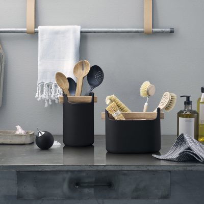 low-toolbox-organizer-black-6