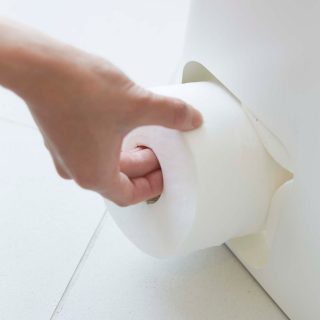 white-freestanding-toilet-paper-holder-7