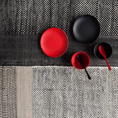 tres-black-2