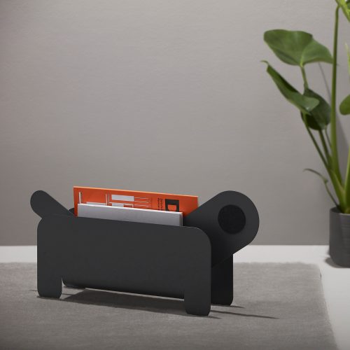 paper-pet-black-8