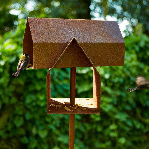 modern-corten-steel-bird-feeder-11