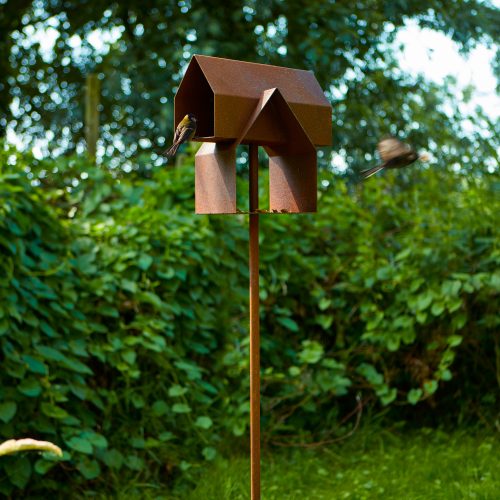 modern-corten-steel-bird-feeder-14