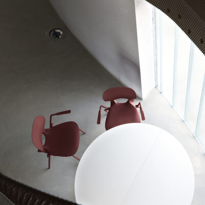 pikaia-chair-4-legs-2