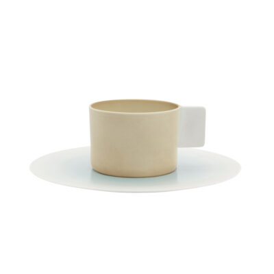 cup-and-saucer-color-1
