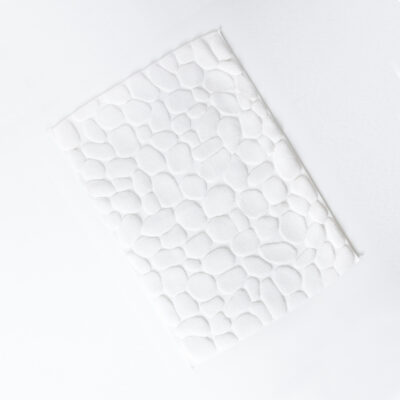 pebble-stone-bath-mat-white-1