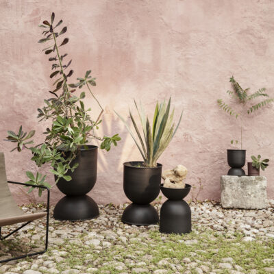 hourglass-pots-1