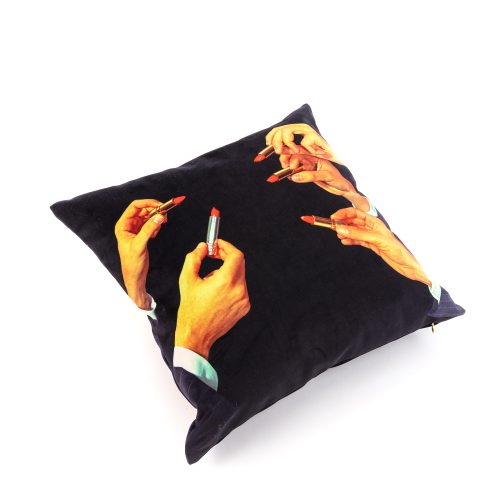 lipsticks-pillow-black-3