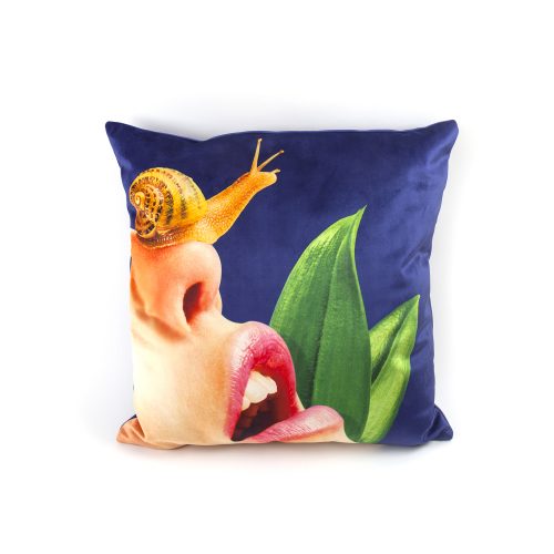 snail-pillow-1