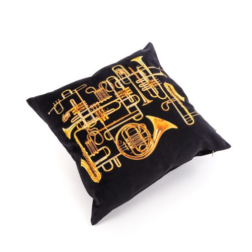 trumpets-pillow-2