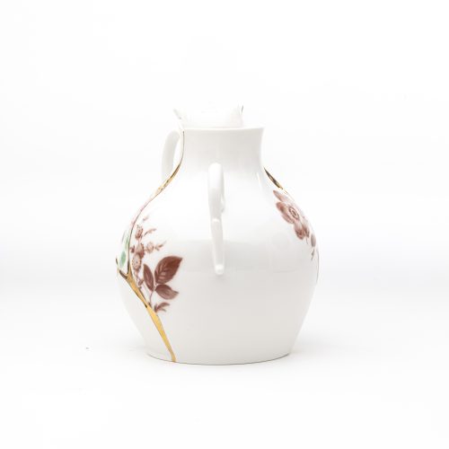 kintsugi vase