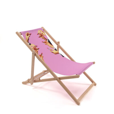 lipsticks-deck-chair-pink-1