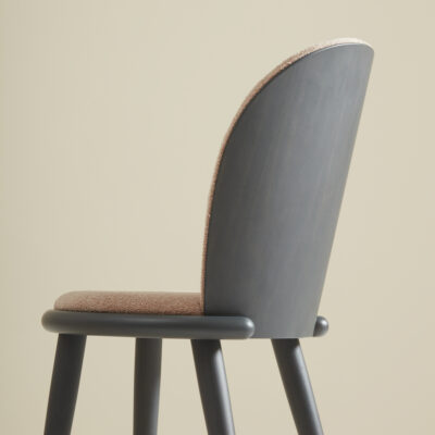 veretta-chair-natural-upholstered-1