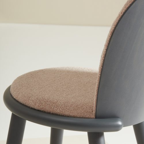 veretta-chair-natural-upholstered-2