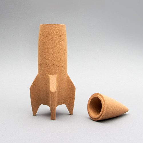 cork-rocket-desk-tidy-6