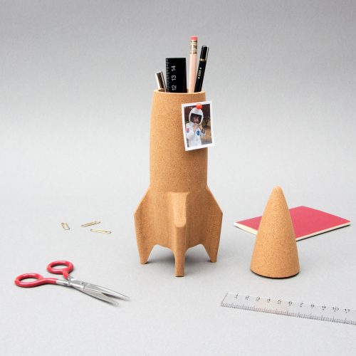 cork-rocket-desk-tidy-8