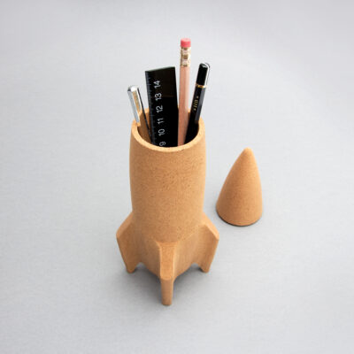 cork-rocket-desk-tidy-9