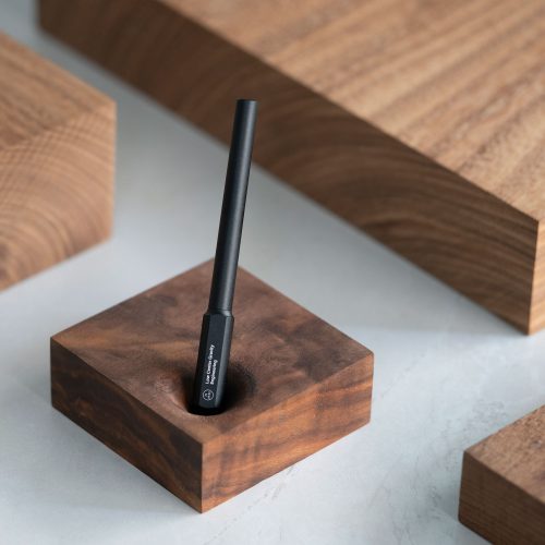 walnut-pen-holder-gessato-2