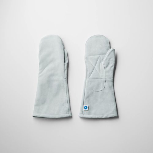 Light grey leather mittens for baking