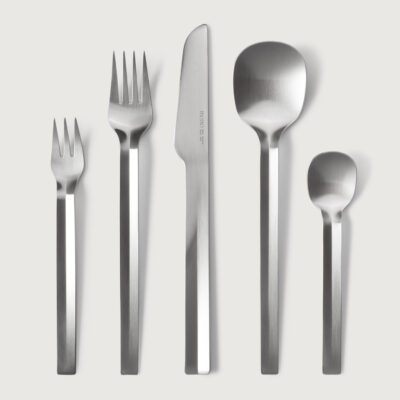 mono-v-flatware-5-pcs-1