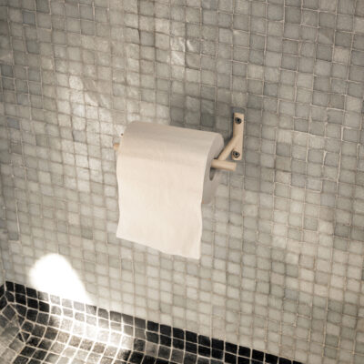 minimalist-toilet-paper-holder-3