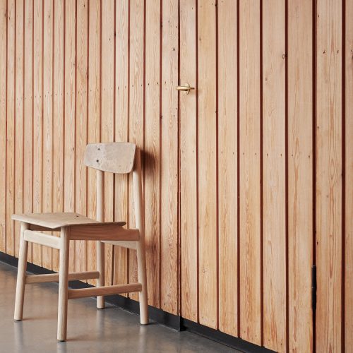 Conscious Chair 3162, –Soaped Oak and Coffee Waste Light - Gessato Design Store