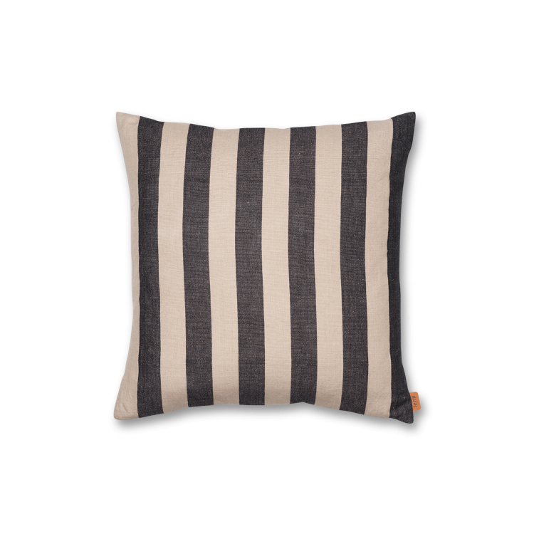 Grand Cushion, Sand/Black