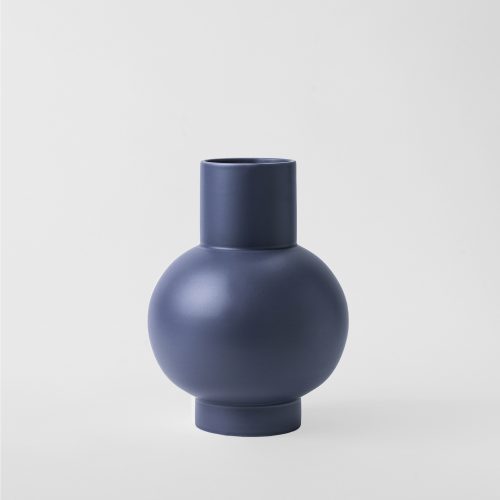 Raawii Strøm Vase, Blue - Gessato Design Store