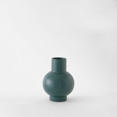 Raawii Strøm Vase, Green Gables - Gessato Design Store
