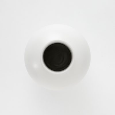 Raawii Strøm Vase, Vaporous Gray - Gessato Design Store