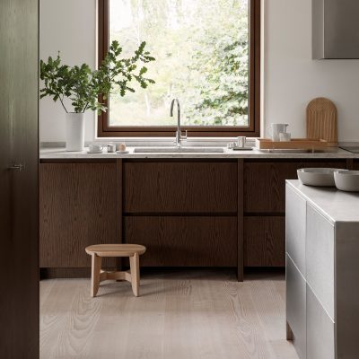 Eli Oak Step Stool - Gessato Design Store