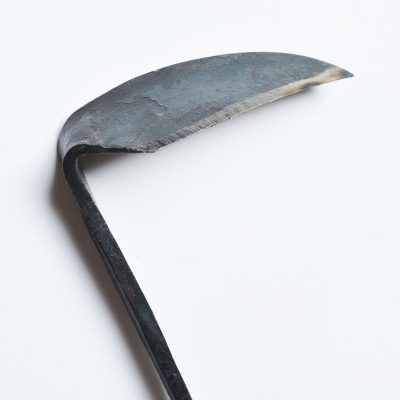 Master Shin's Anvil Weeding Hoe, Small - Gessato Design Store