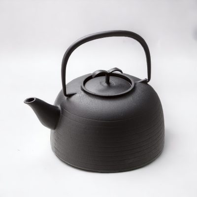 Palma Cast Iron Kettle - Gessato Design Store