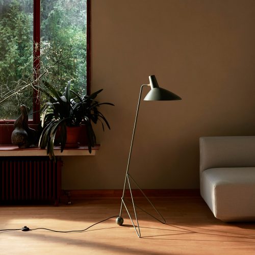 Tripod Floor Lamp HM8 - Gessato Design Store