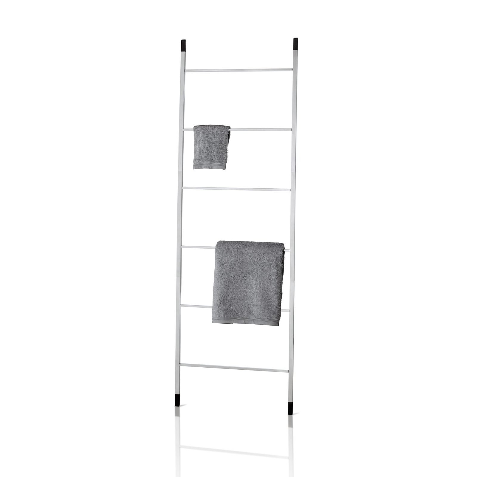 White towel online ladder