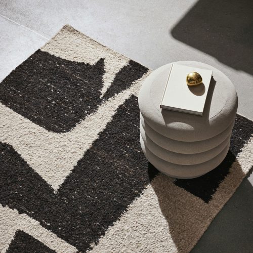 Piece Rug Off-white/Coffee - Gessato Design Store