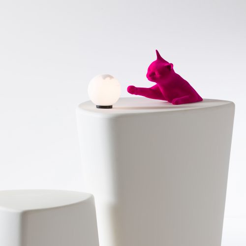 Karman Maoo - Table Lamp, Fuchsia - Gessato Design Store