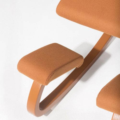 Variable™ Balans® Kneeling Chair - Oxide - Gessato Design Store