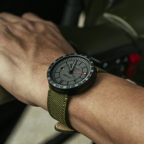 Concrete Sector Watch 43mm GMT Automatic, Field Edition - Gessato Design Store