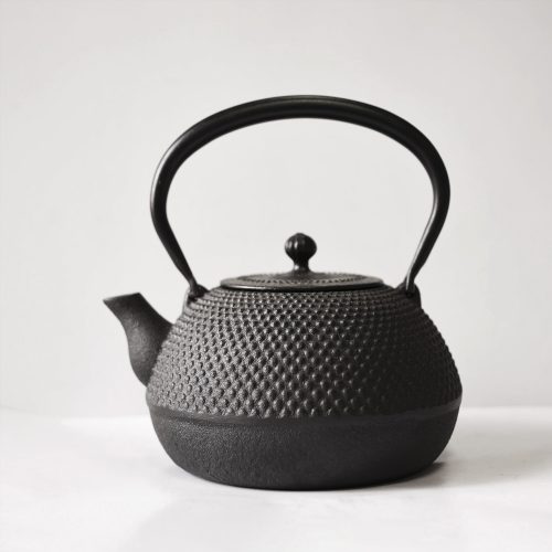 Heiseimaru Arare Nambu Tekki Iron Kettle - Gessato Design Store